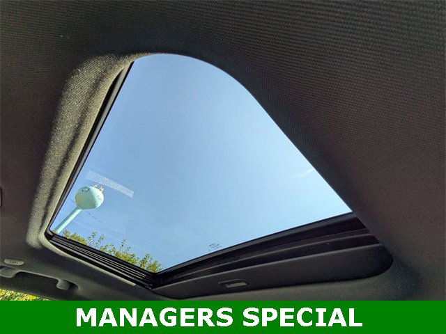 New 2025 Jeep Grand Cherokee Altitude image 22