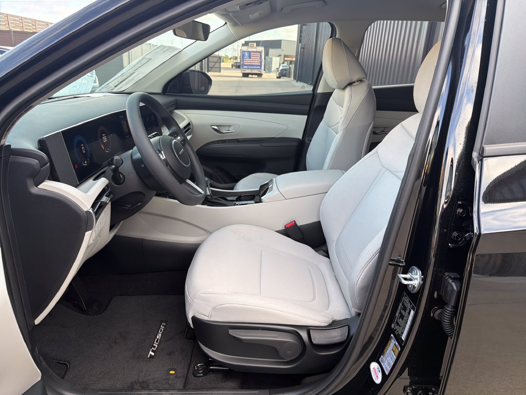 New 2026 Hyundai Tucson SE FWD image 15