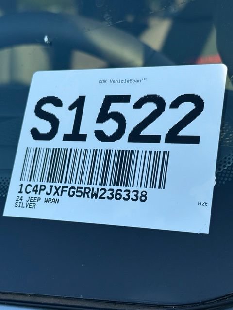 Used 2024 Jeep Wrangler Unlimited Rubicon w/ Technology Group AWD/4WD image 34