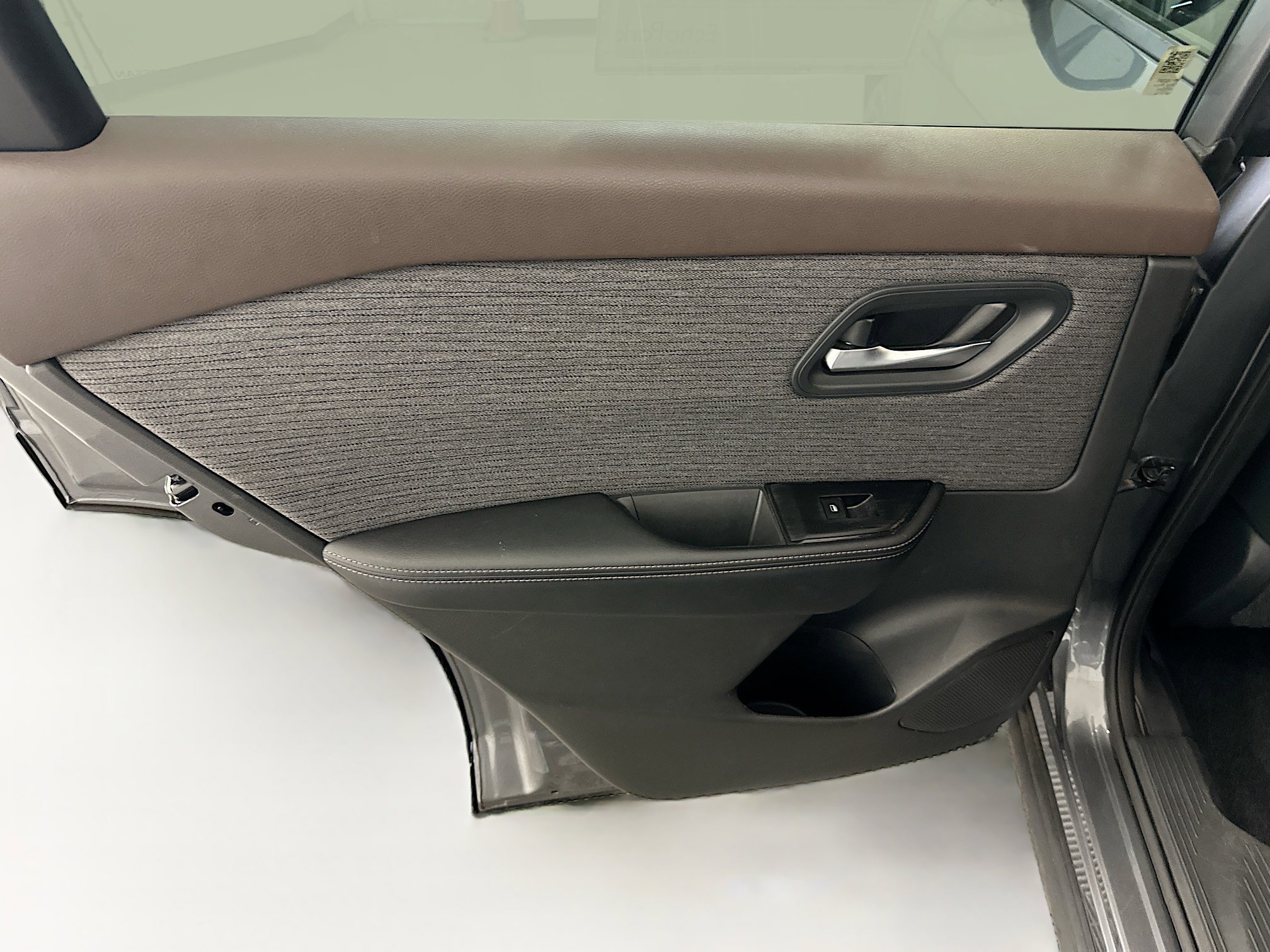Used 2023 Nissan Rogue SV AWD/4WD image 26