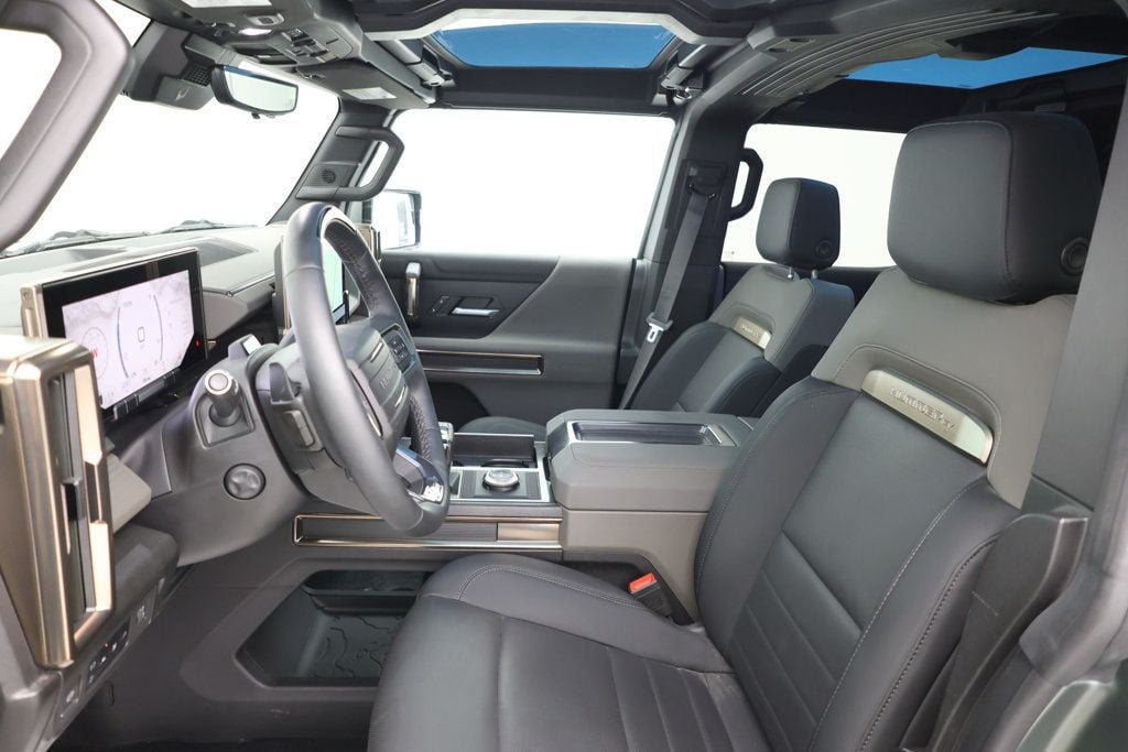 Used 2024 GMC Hummer EV 3X AWD/4WD image 16
