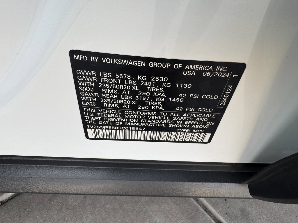 Used 2024 Volkswagen ID.4 S image 46