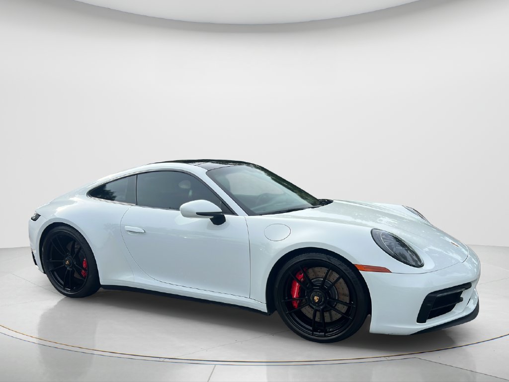 Used 2022 Porsche 911 Carrera GTS RWD image 3