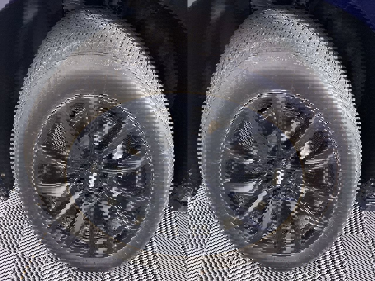 Certified 2024 Cadillac Escalade ESV Sport Platinum w/ LPO, ONYX Package image 17