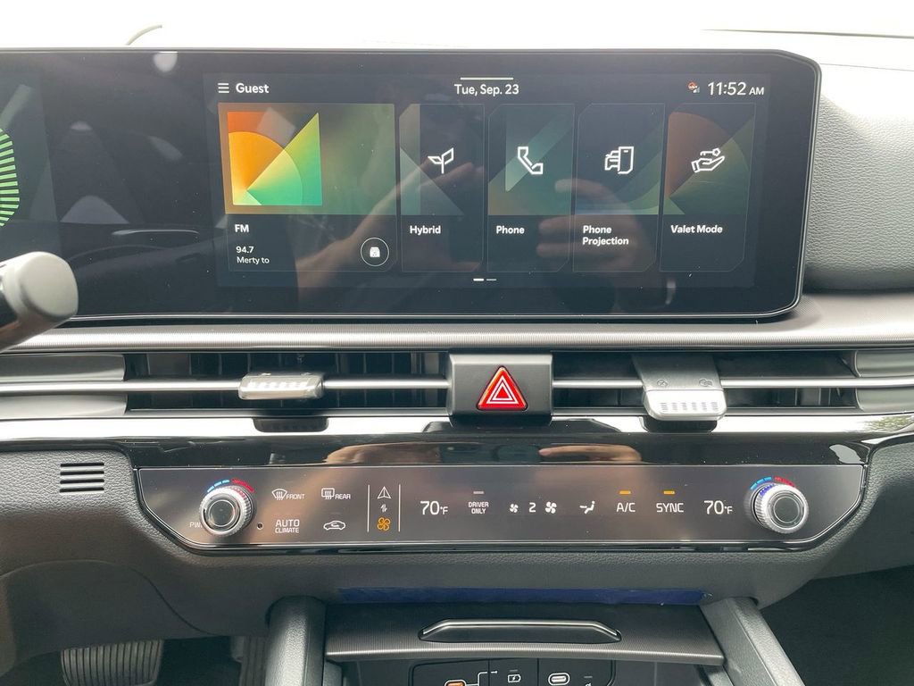 New 2026 Kia Sportage EX w/ EX Panoramic Sunroof Package image 46