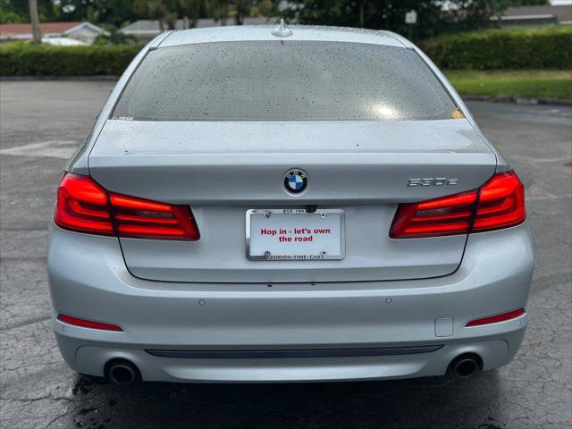 Used 2019 BMW 530e w/ Convenience Package RWD image 7