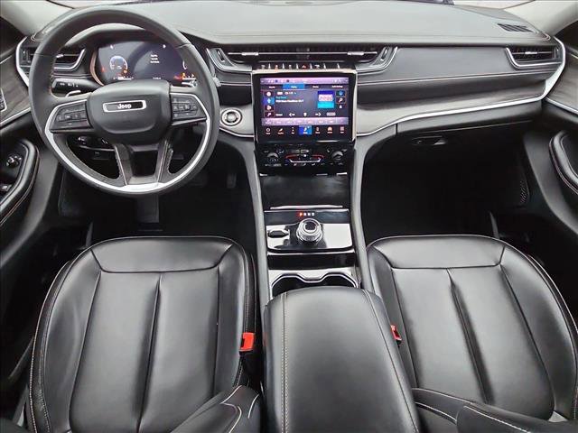 Used 2023 Jeep Grand Cherokee L Limited image 17