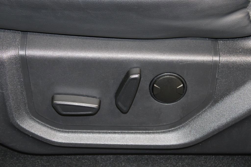 Used 2024 Ford Expedition Max XLT image 21