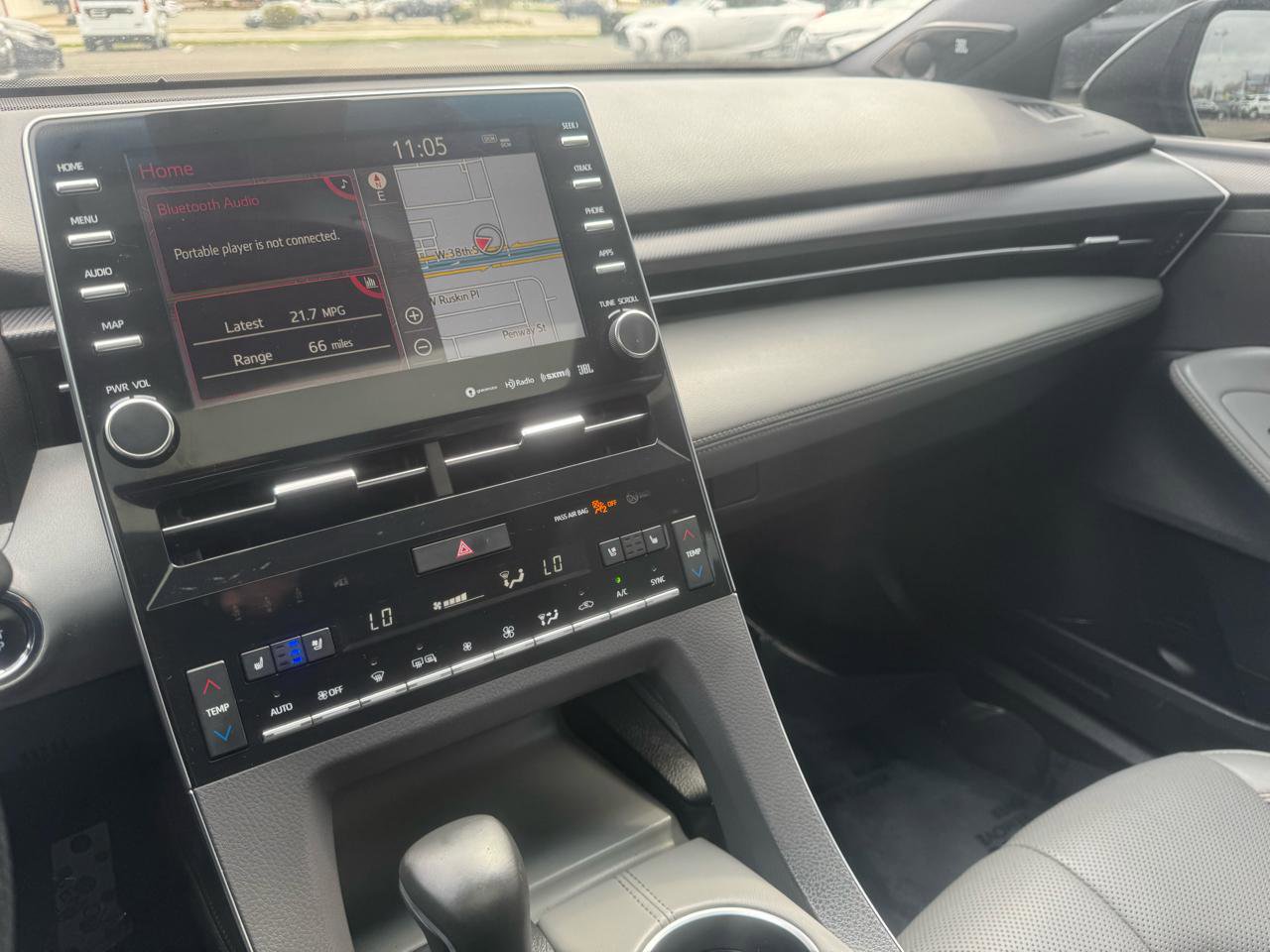 Used 2019 Toyota Avalon Touring w/ Advanced Safety Package image 42