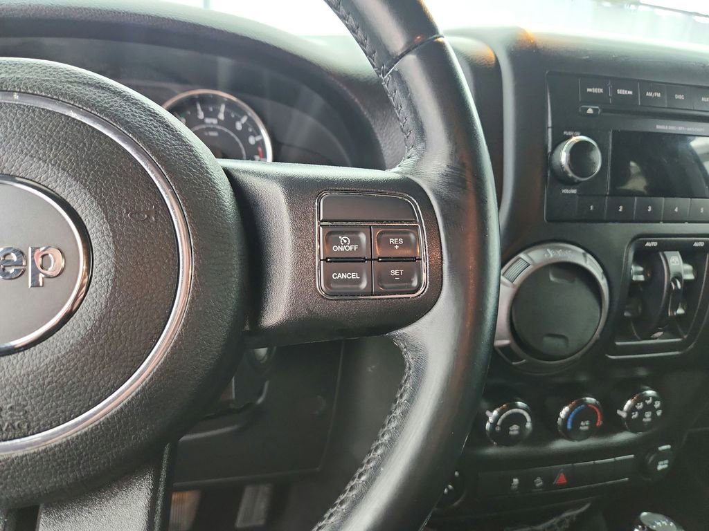 Used 2018 Jeep Wrangler Unlimited Sport S image 29