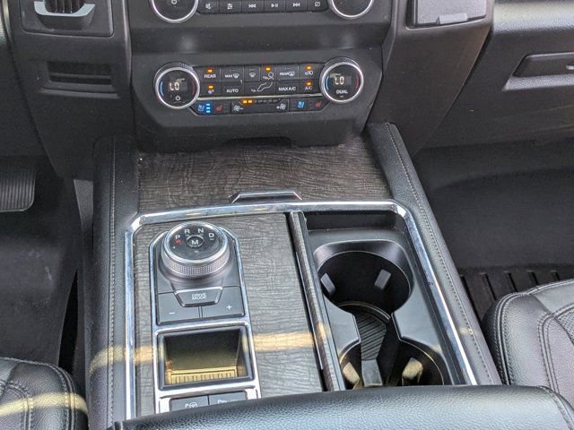 Used 2019 Ford Expedition Limited w/ Equipment Group 302A RWD image 19