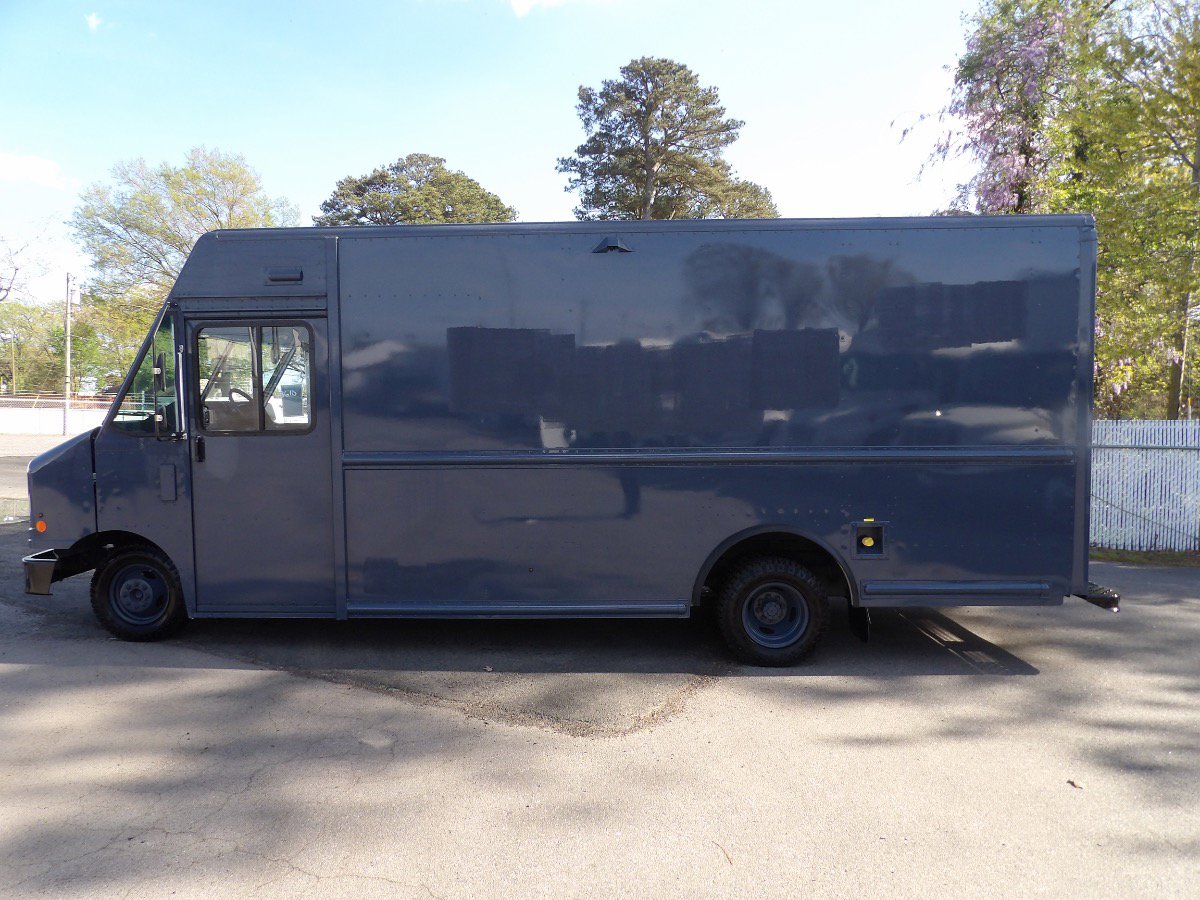 Used 2019 Ford E-450 and Econoline 450 Super Duty image 4