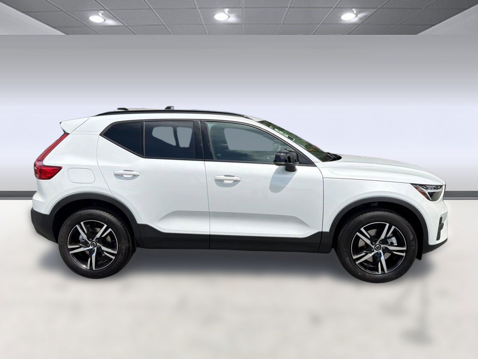 New 2026 Volvo XC40 B4 Core w/ Protection Package FWD image 8