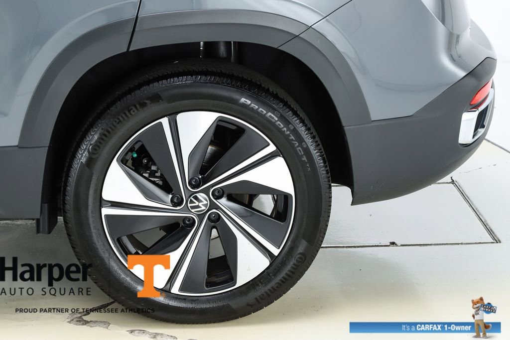 Used 2024 Volkswagen Taos SE image 44