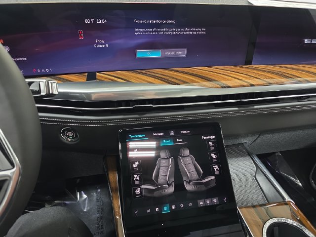 New 2026 Cadillac Escalade Platinum Sport AWD/4WD image 16