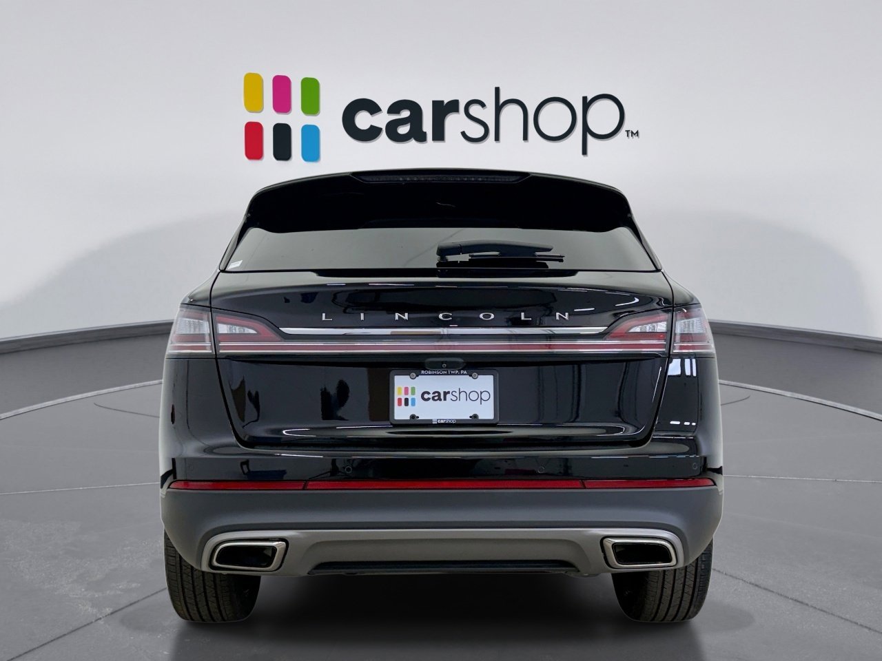 Used 2023 Lincoln Nautilus Reserve w/ Monochromatic Package image 4