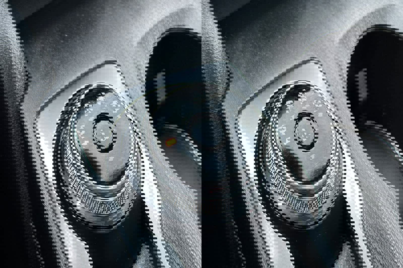 Used 2020 Ford Escape Titanium w/ Titanium Premium Package 2.0 image 22