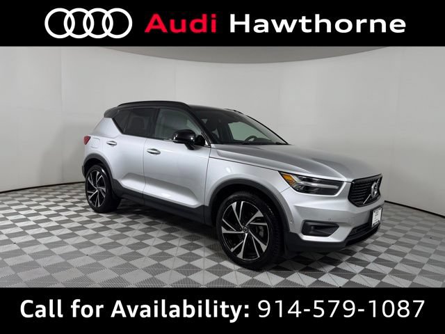 Used 2019 Volvo XC40 T5 R-Design