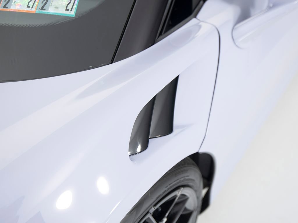 Used 2025 McLaren Artura Spider image 45