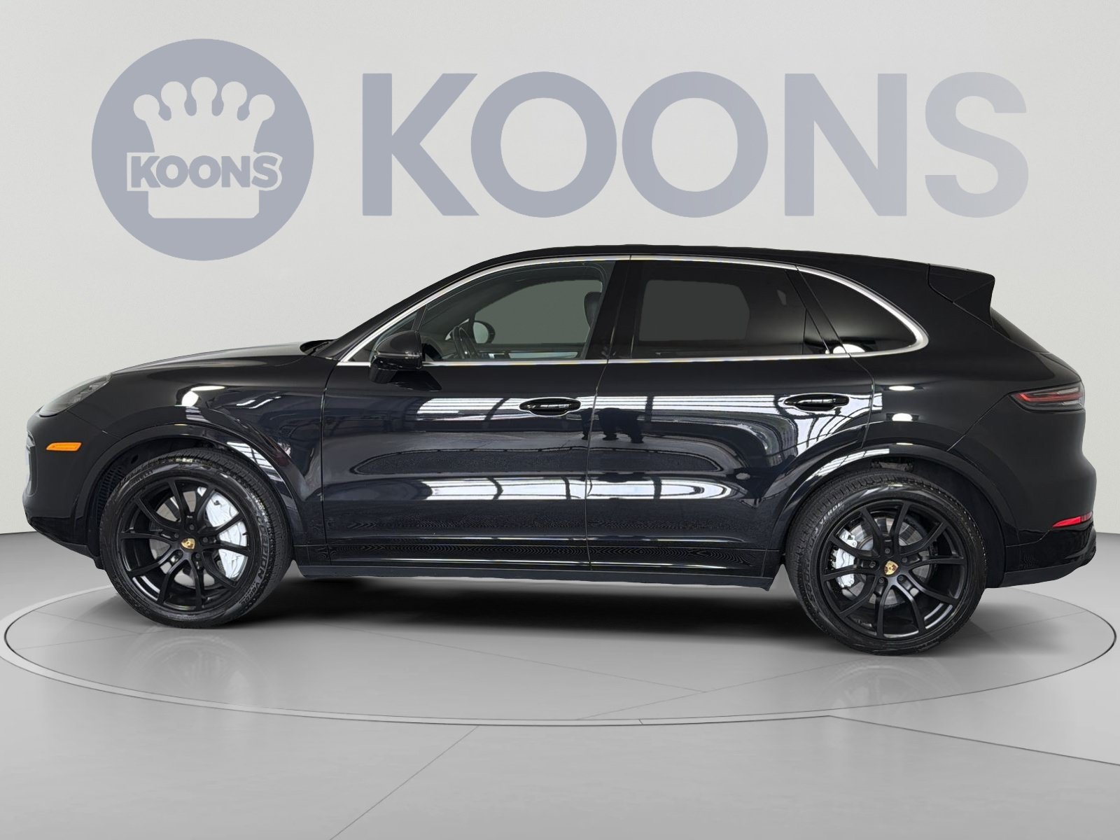 Used 2022 Porsche Cayenne Turbo AWD/4WD image 2