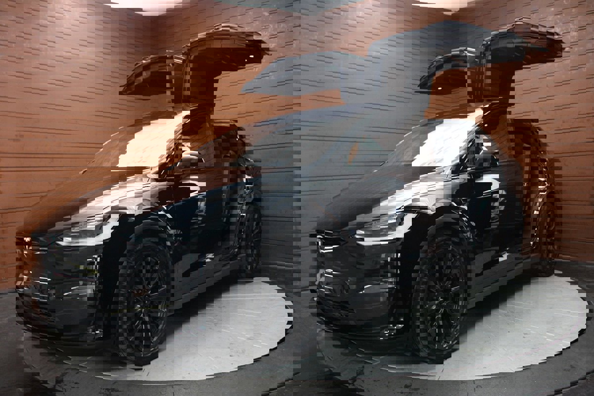 Used 2022 Tesla Model X 5 Seater AWD image 23