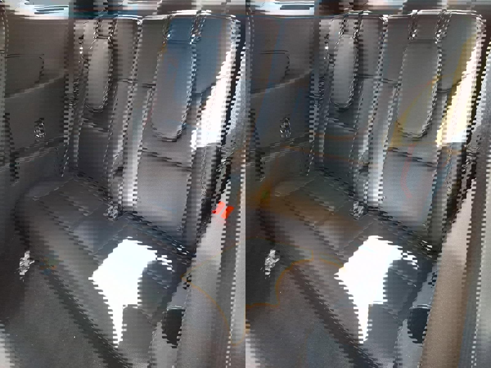 Used 2023 Ford Explorer ST-Line w/ Class IV Trailer Tow Package image 7