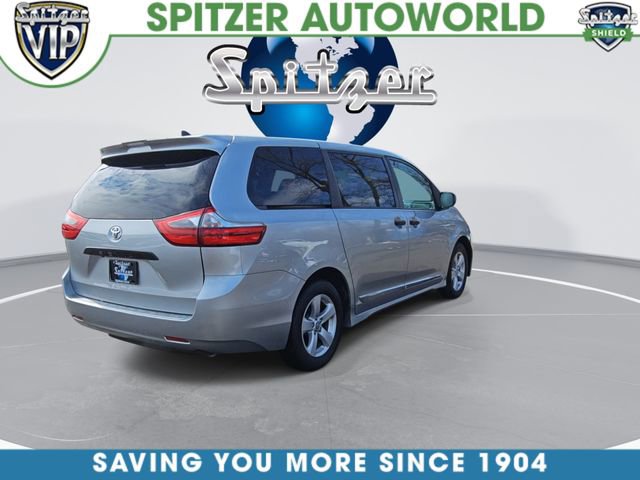 Used 2020 Toyota Sienna L image 7