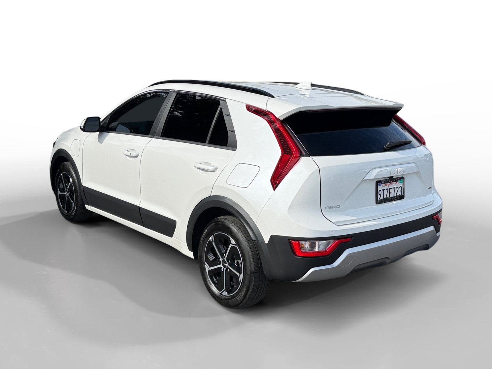 Used 2025 Kia Niro EX FWD image 3