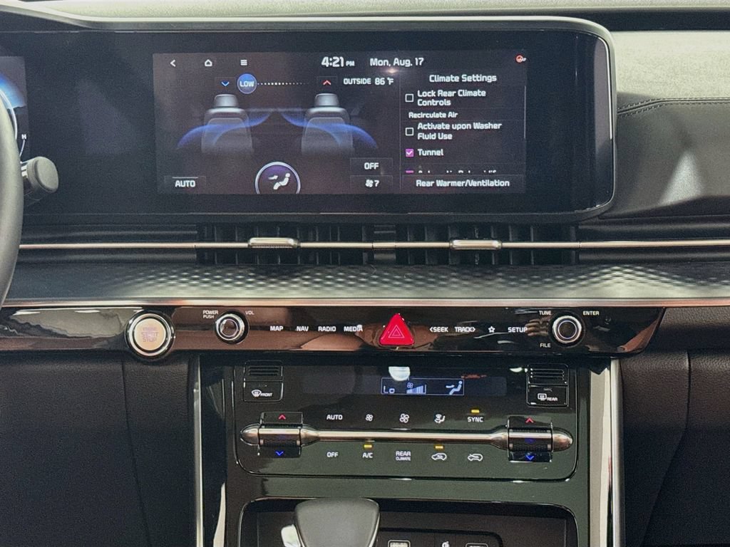 Used 2022 Kia Carnival SX Prestige FWD image 16