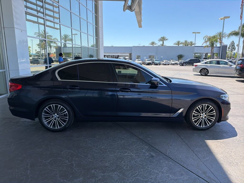Used 2019 BMW 540i w/ Convenience Package RWD image 3
