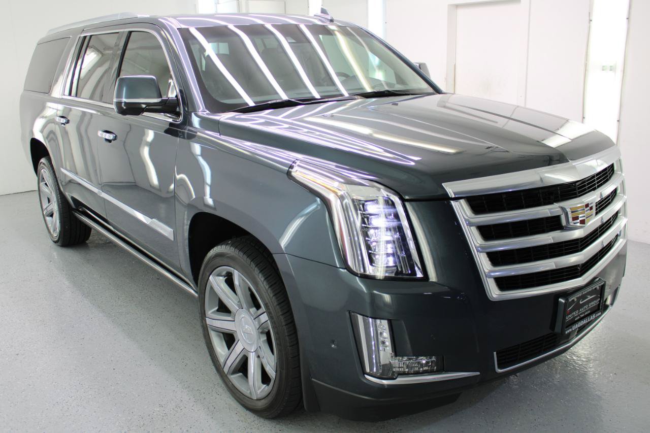Used 2019 Cadillac Escalade ESV Premium Luxury AWD/4WD image 12
