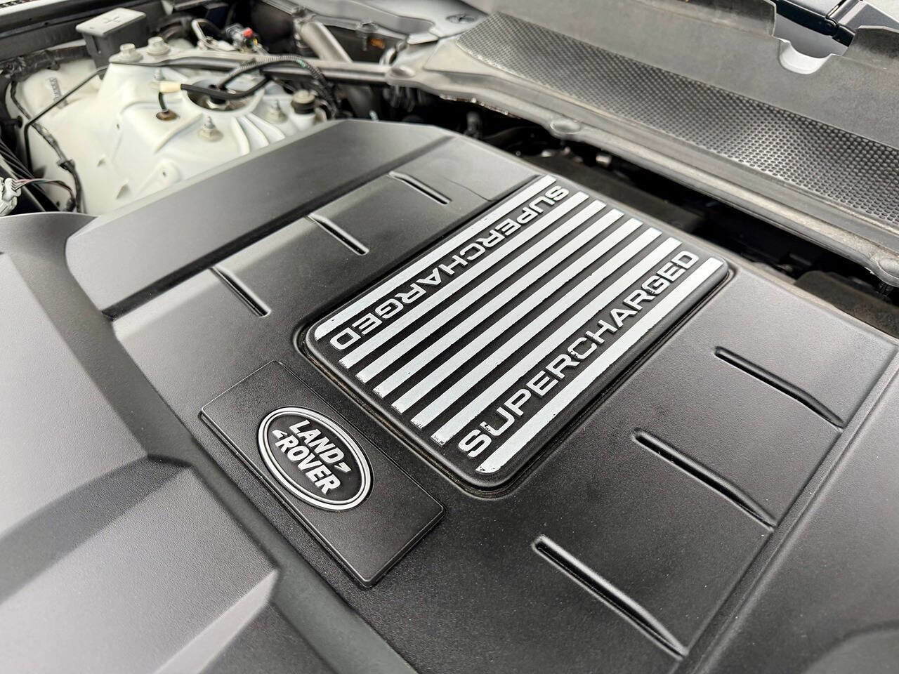 Used 2019 Land Rover Range Rover Supercharged AWD/4WD image 13