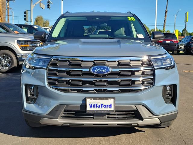 Used 2025 Ford Explorer Active w/ Active Comfort Package RWD image 26