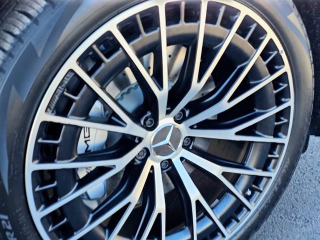 New 2026 Mercedes-Benz GLC 43 AMG 4MATIC image 6