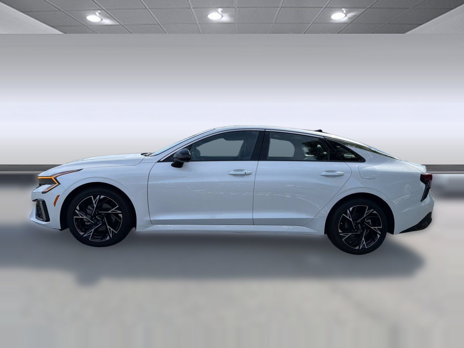 Used 2025 Kia K5 GT-Line w/ GT-Line Premium Package FWD image 2