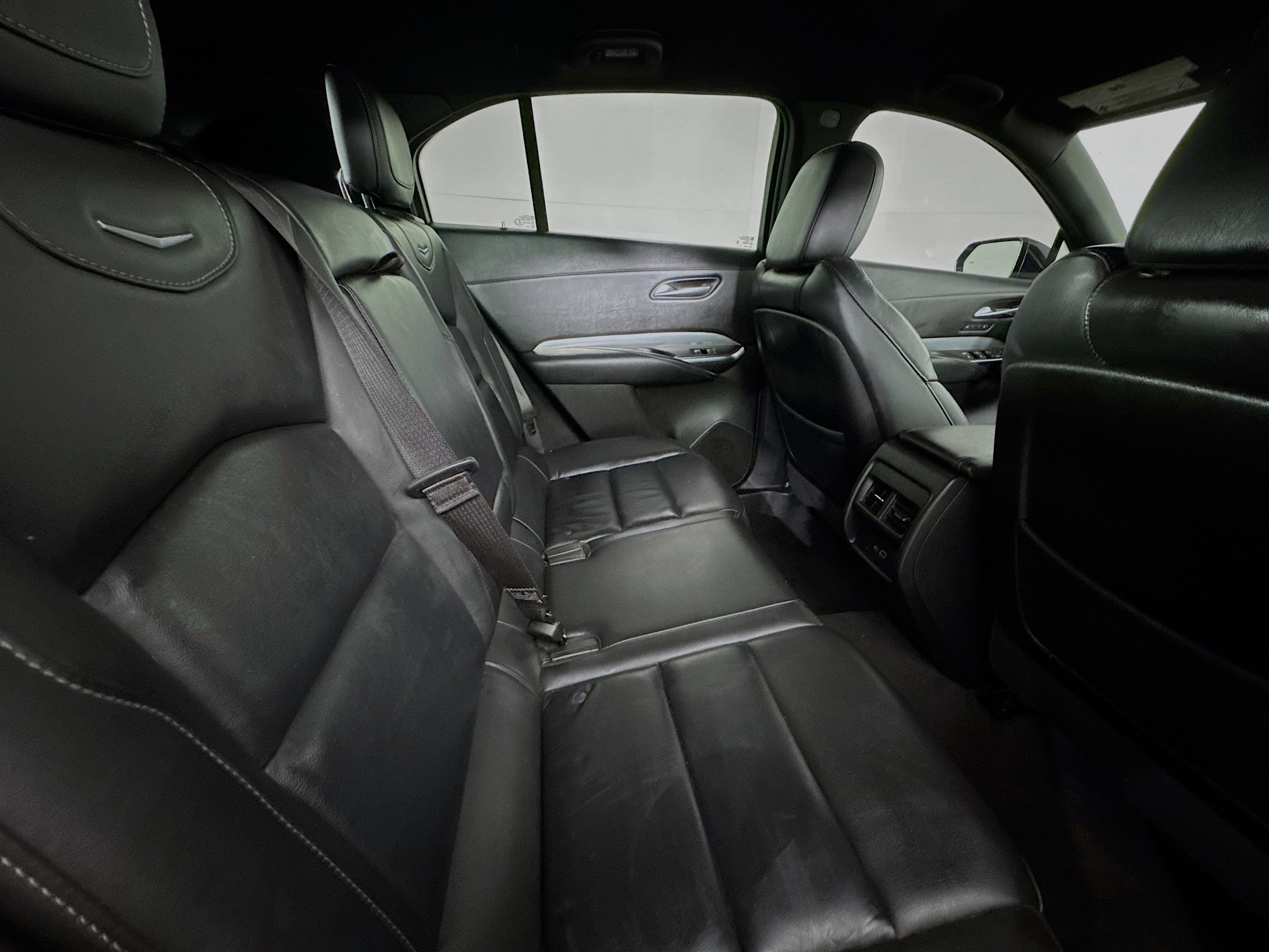 Used 2022 Cadillac XT4 Premium Luxury w/ Enhanced Visibility Package FWD image 26