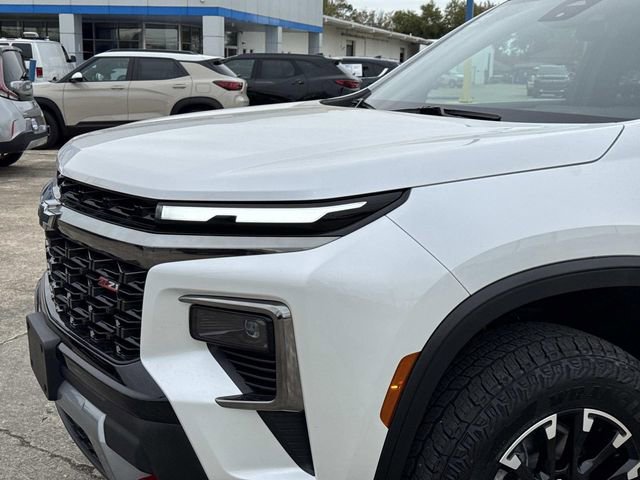 Used 2025 Chevrolet Traverse Z71 w/ Driver Confidence Package image 2