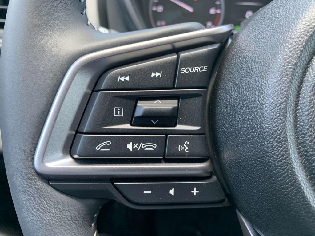 Used 2025 Subaru Ascent Touring w/ Popular Package #2 image 9