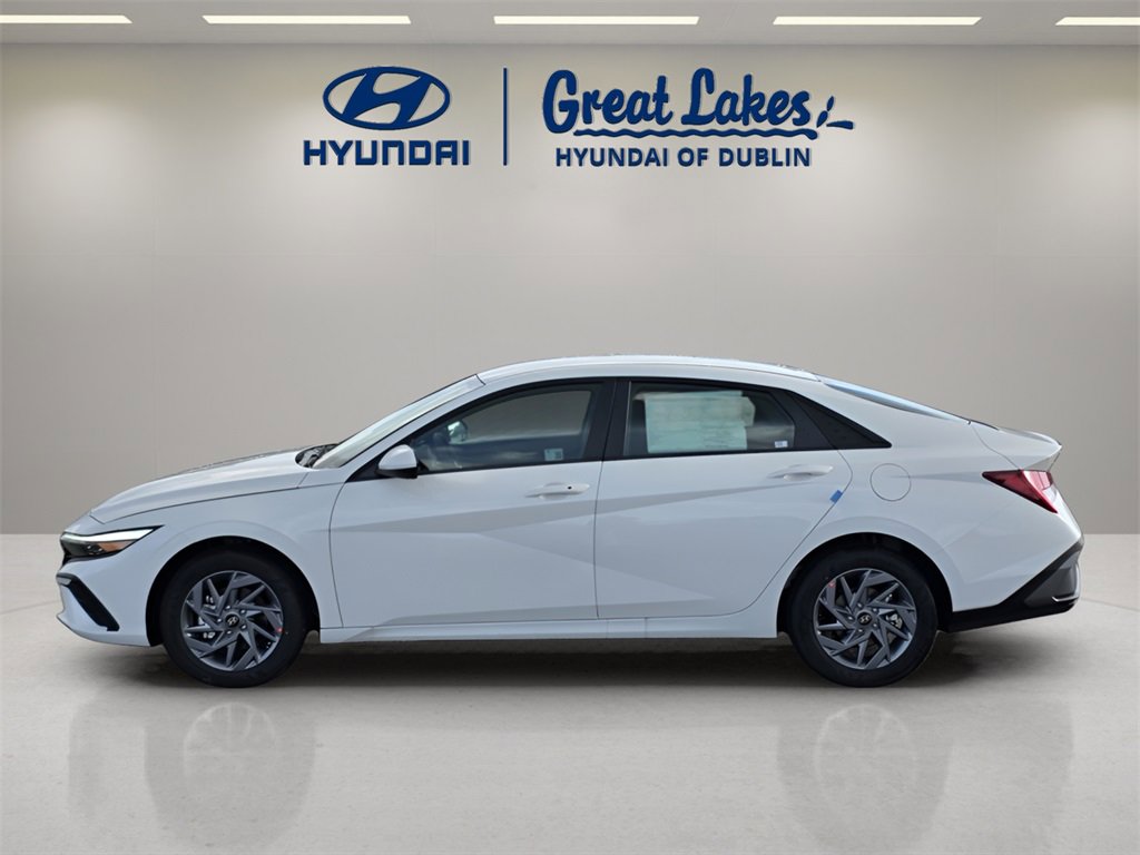 New 2026 Hyundai Elantra Blue image 2