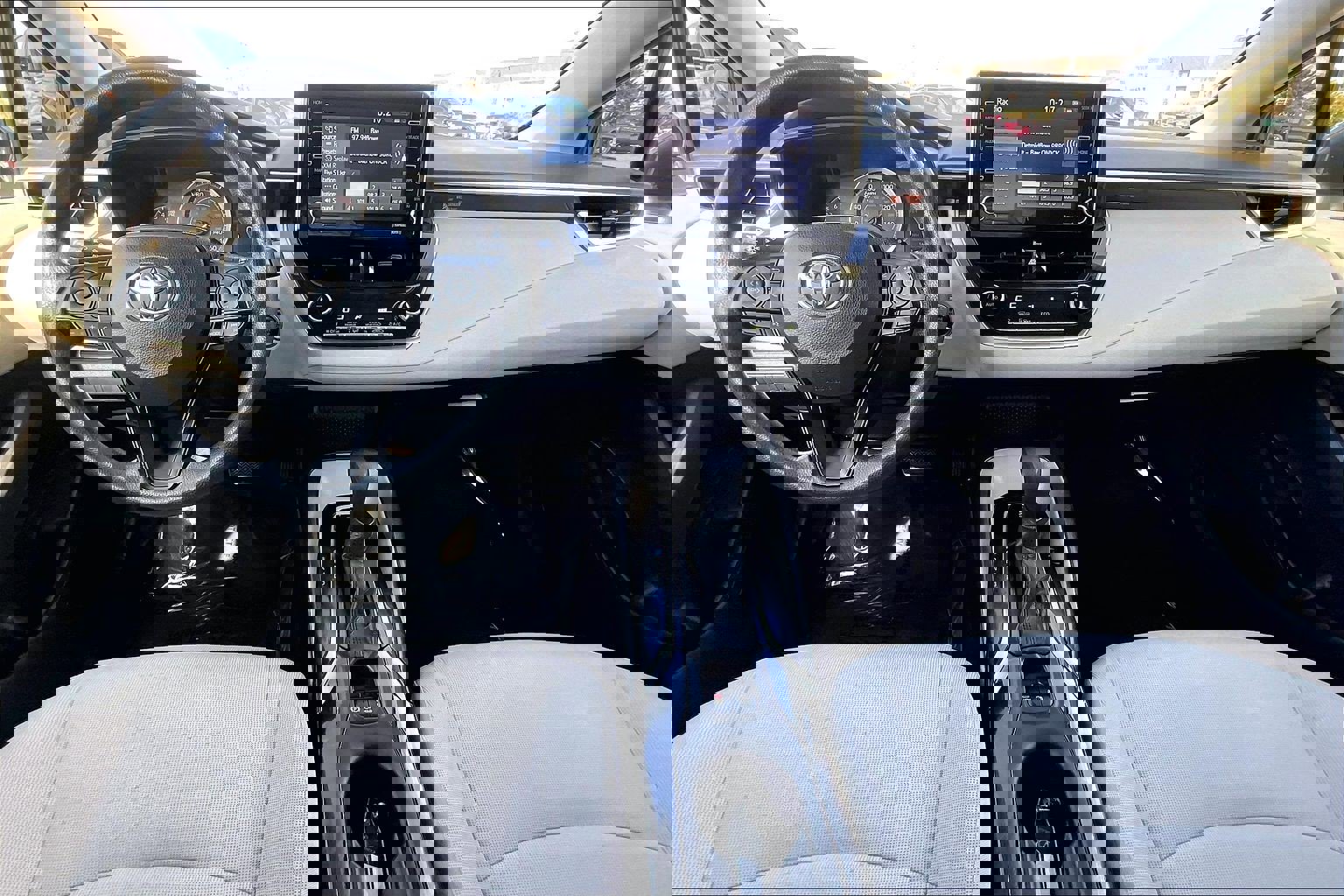 Used 2021 Toyota Corolla LE w/ LE Convenience Package image 14