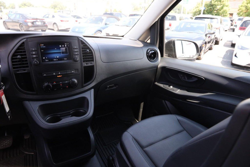 Used 2023 Mercedes-Benz Metris Passenger image 25