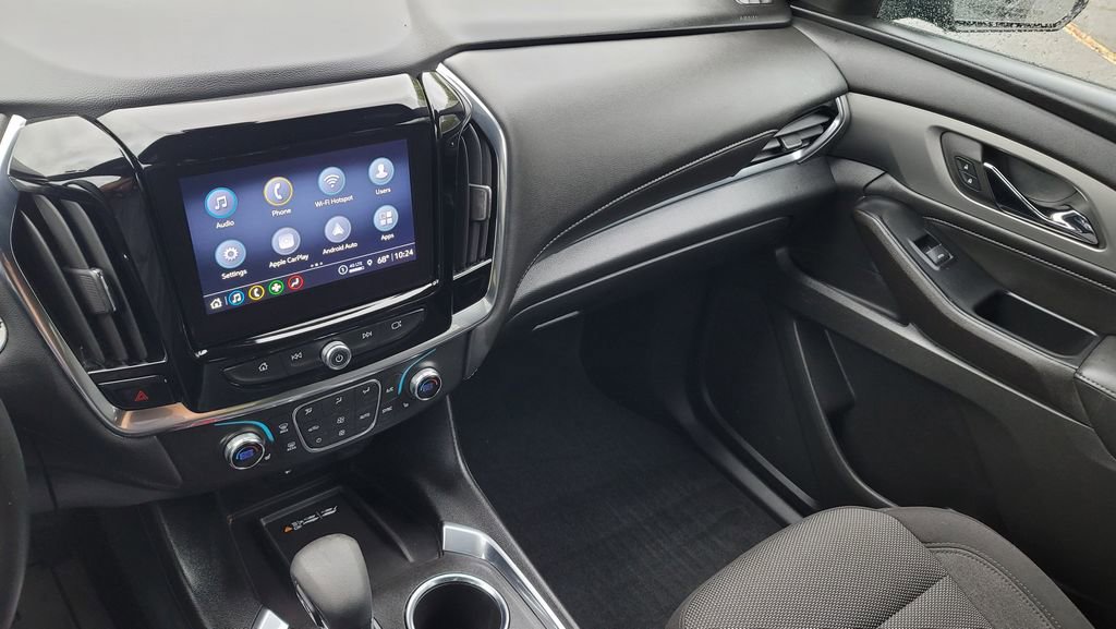Used 2023 Chevrolet Traverse LT image 21