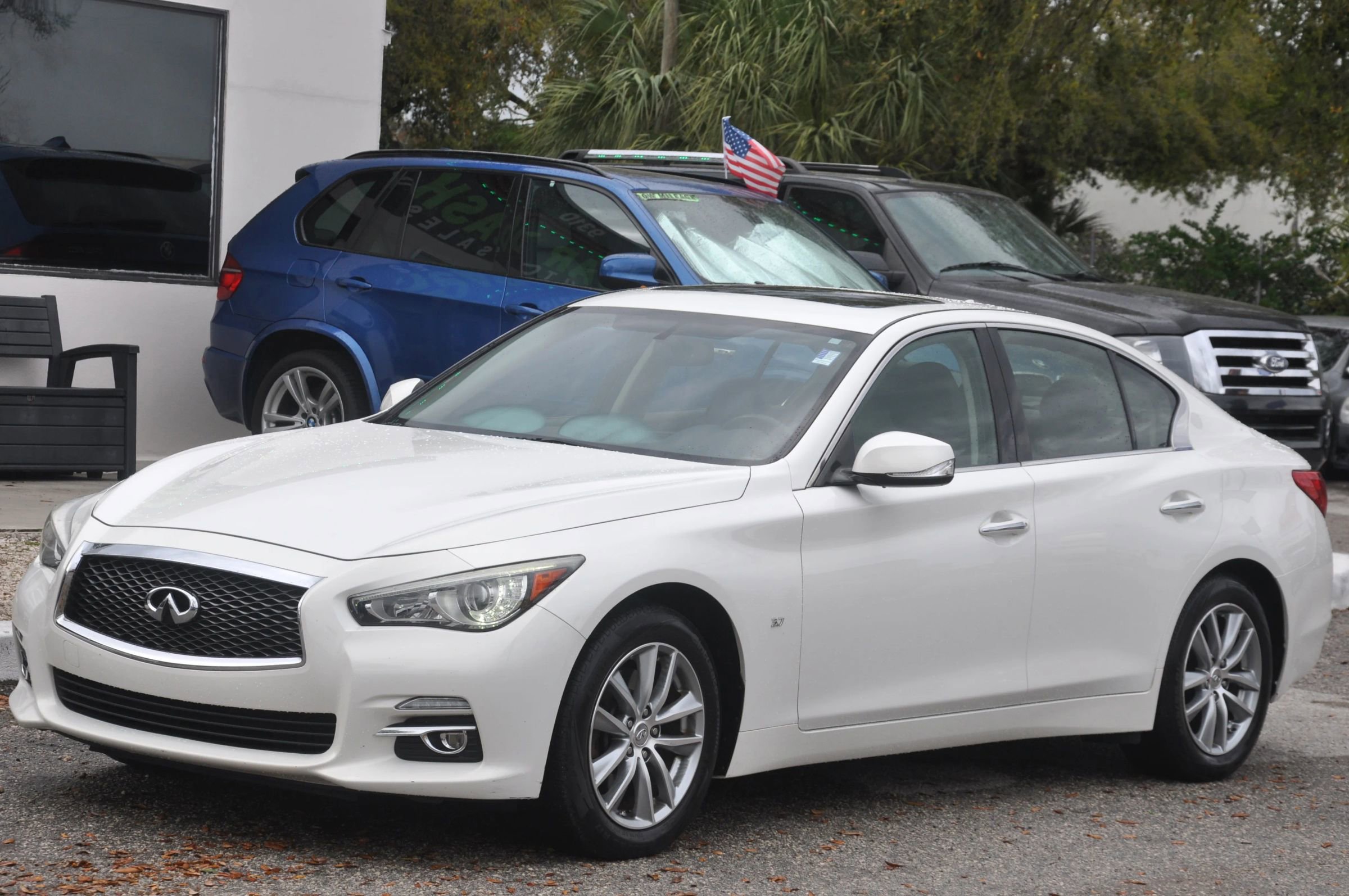 Used 2014 INFINITI Q50 Premium w/ Navigation Package image 6
