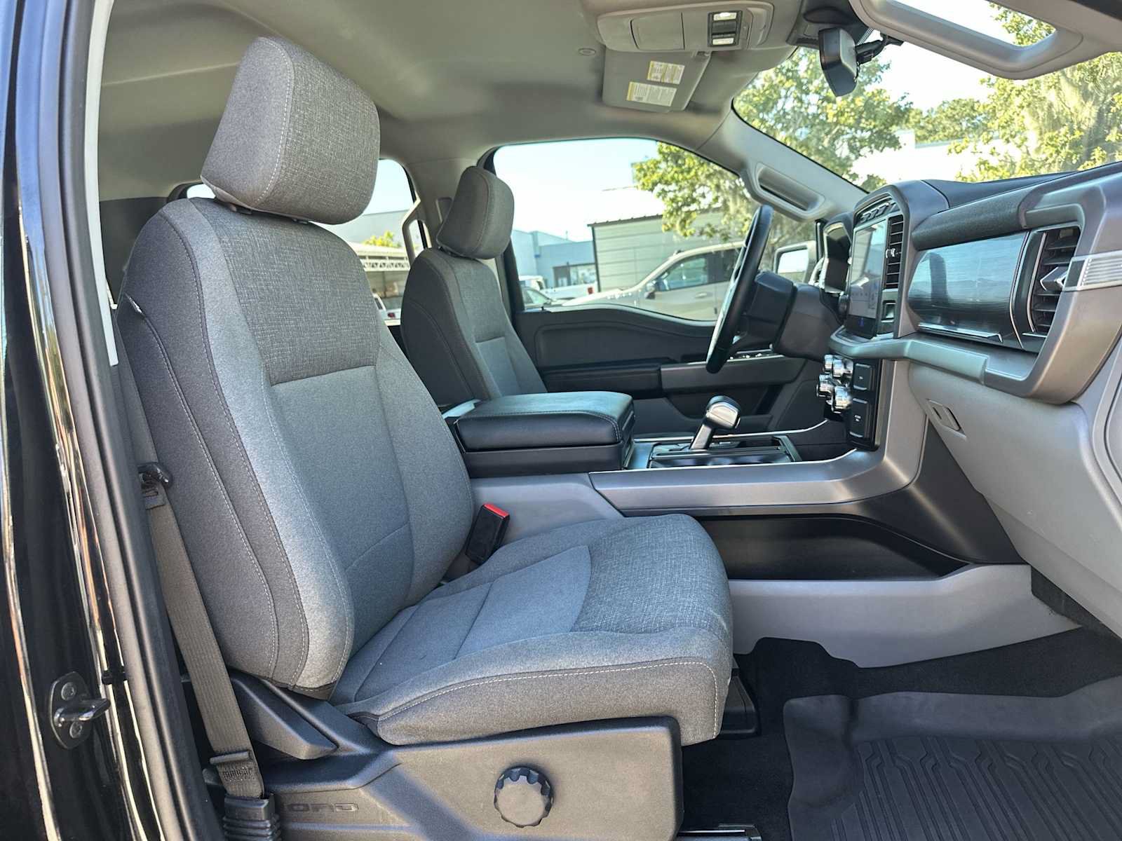 Used 2024 Ford F150 Lightning XLT AWD/4WD image 19