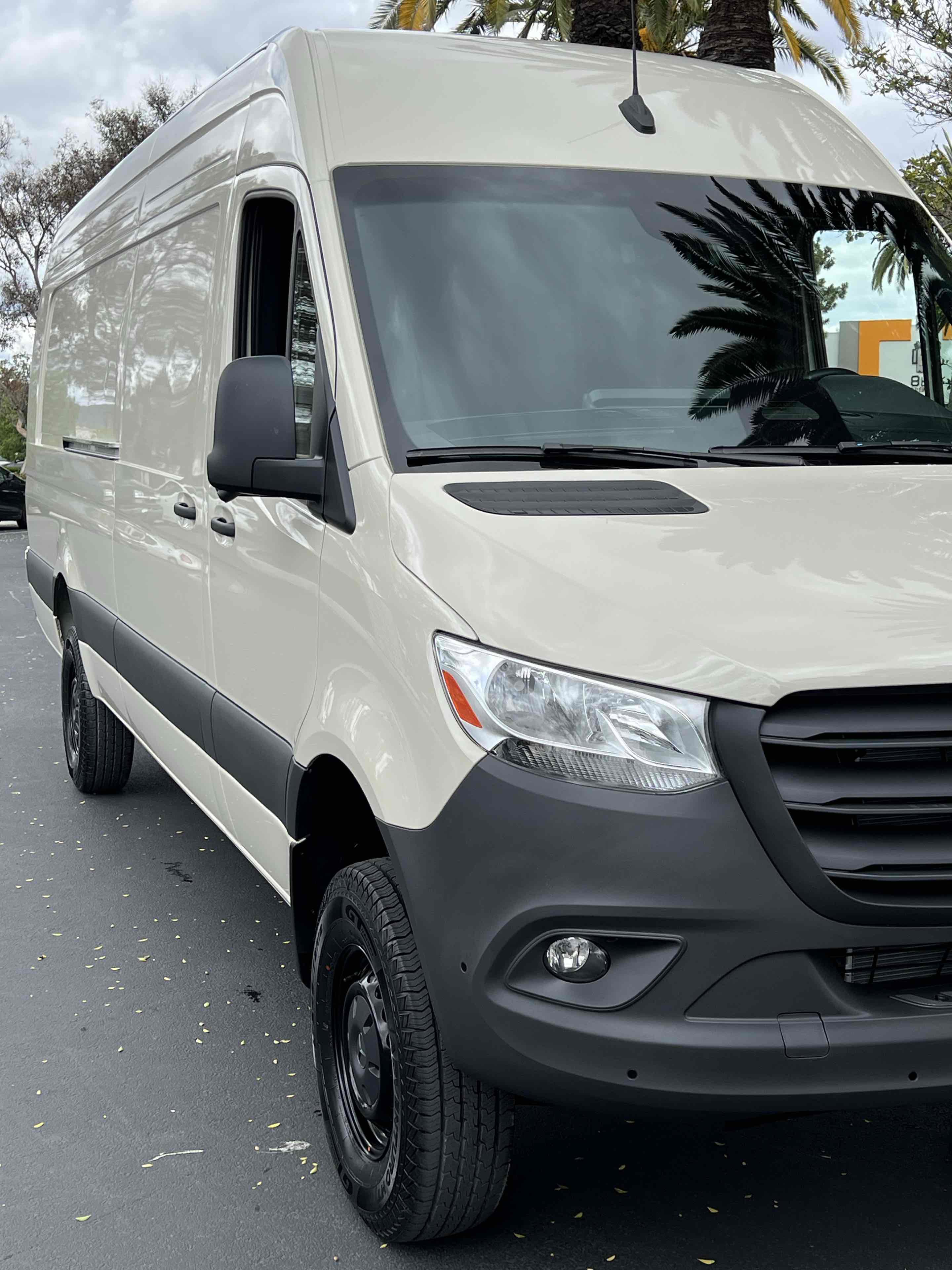 Used 2025 Mercedes-Benz Sprinter 2500 image 51