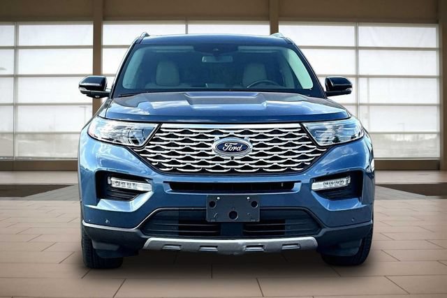 Used 2020 Ford Explorer Platinum w/ Premium Technology Package AWD/4WD image 3