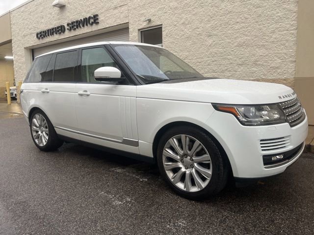 Used 2017 Land Rover Range Rover Supercharged AWD/4WD image 3