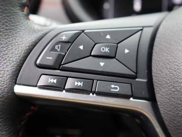 Used 2024 Nissan Kicks SR w/ SR Premium Package image 27