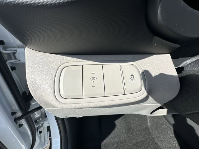 New 2026 Hyundai Venue SEL FWD image 18