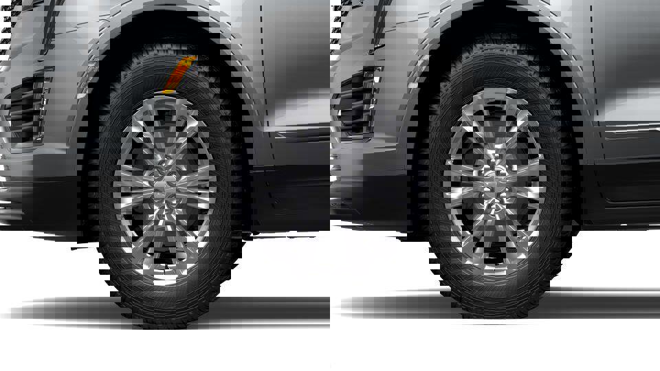 New 2026 Cadillac XT5 Luxury w/ LPO, Floor Liner Package image 9